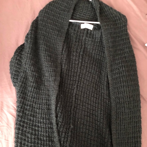 zara sleeveless cardigan